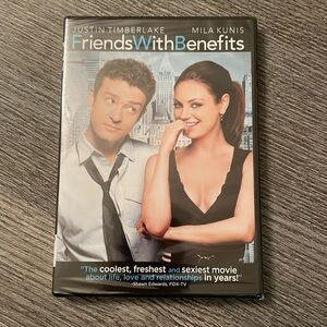 Friends With Benefits DVD / BUNDLE AND SAVE ON MOVIES